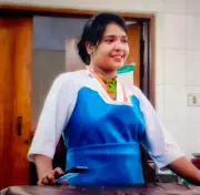 পুরান ঢাকার ভাড়া বাসায় নার্স নাহিদা আক্তারের ঝুলন্ত লাশ উদ্ধার, দাম্পত্য কলহের জেরে আত্মহত্যার সন্দেহ