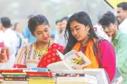 ঈদের আমেজে বইমেলায় পাঠকের স্বস্তি, প্রকাশকদের চ্যালেঞ্জ