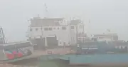 ঘন কুয়াশায় রাজবাড়ী ও মানিকগঞ্জের নৌপথে ফেরি চলাচল তিন ঘণ্টা বন্ধ