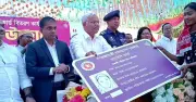 ফ্যামিলি কার্ড বিতরণে মন্ত্রীর ঘোষণা: সব নাগরিকের জন্য উন্মুক্ত, টাকা লাগবে না