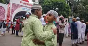 বাংলাদেশে শিশুদের জন্য ঈদ: সালামির মৌসুম, মেহেদি আর মিষ্টির উৎসব