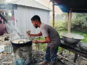 নাটোরে আসাদ আলীর জিলাপি ব্যবসা: এক হাজার টাকা থেকে সফল উদ্যোক্তার গল্প