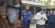 কুড়িগ্রামে বিএনপি নেতার গোয়ালঘর থেকে পেট্রল উদ্ধার, যুবলীগ নেতার পরিবারকে জরিমানা