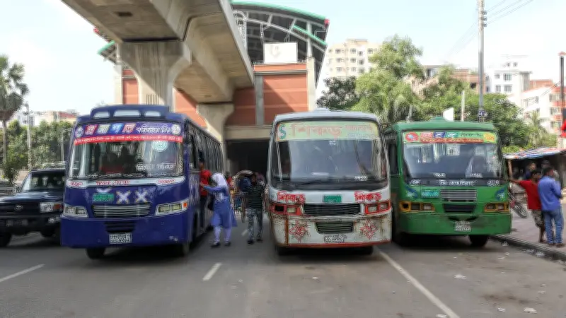 ঢাকার গণপরিবহনে ভাড়া বৃদ্ধির চাপ: বিশেষজ্ঞরা যৌক্তিকতা নিয়ে প্রশ্ন তুলছেন