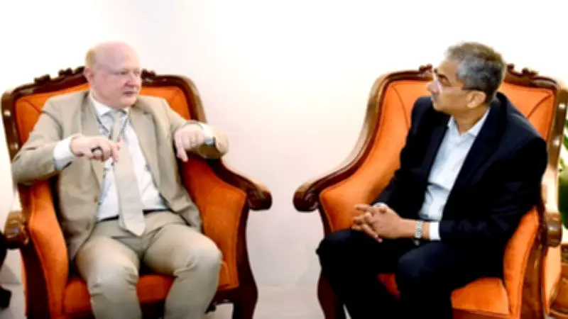 লোহাগাড়ায় হাম-রুবেলা টিকাদান ক্যাম্পেইন উদ্বোধন: পানিসম্পদ মন্ত্রীর সঙ্গে জার্মানির রাষ্ট্রদূতের সাক্ষাৎ