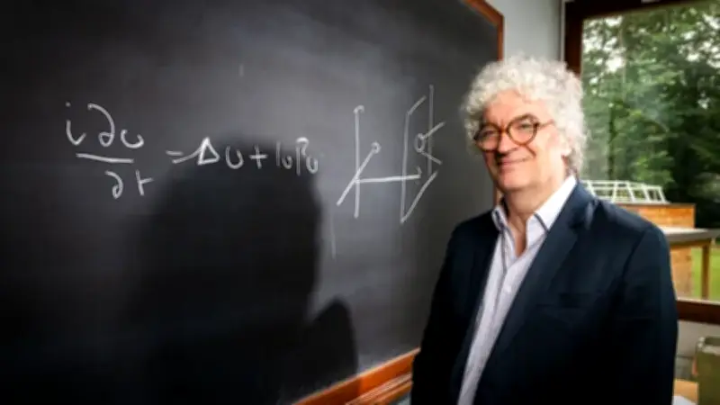 গণিতবিদ ফ্র্যাঙ্ক মার্লে: নন-লিনিয়ার জগতের পাগলামিকে বশে আনার যোদ্ধা