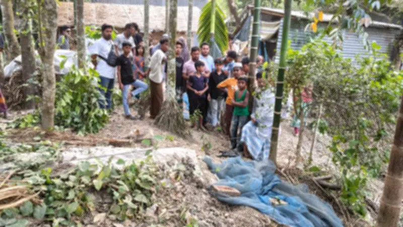 শরীয়তপুরে মামার কবরে অর্ধগলিত লাশ, নিখোঁজ ব্যক্তির মৃত্যু সন্দেহ
