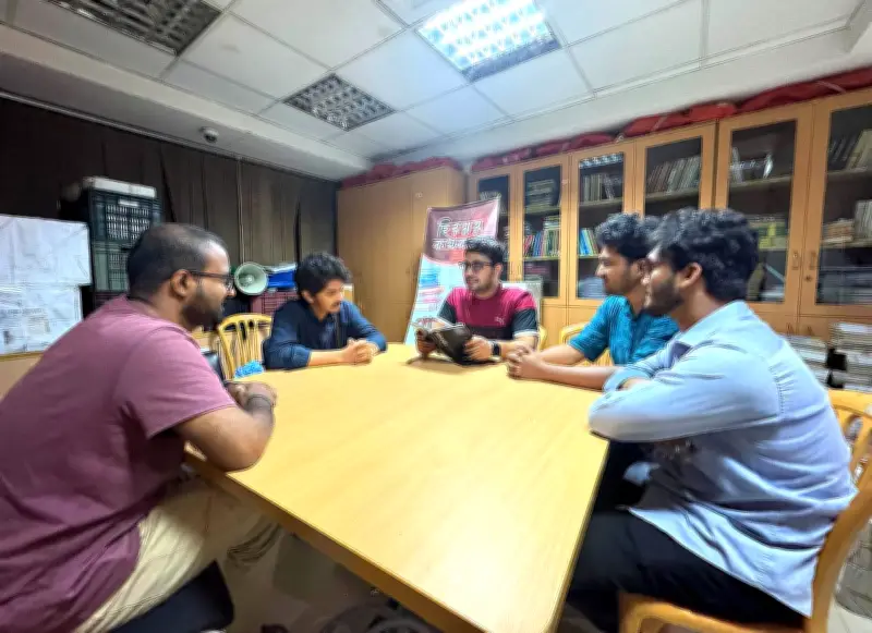 চট্টগ্রাম বন্ধুসভার পাঠচক্রে হুমায়ূন আহমেদের 'শঙ্খনীল কারাগার' নিয়ে আলোচনা