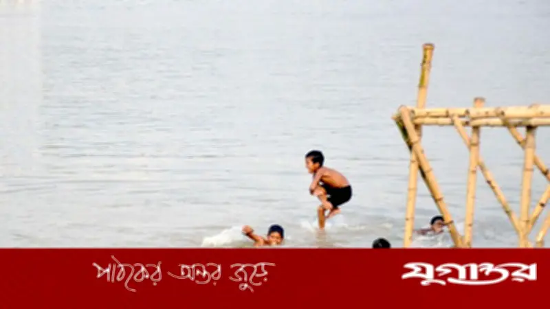বাংলাদেশের কয়েকটি জেলায় তাপমাত্রা ৪০ ডিগ্রি সেলসিয়াসে উঠতে পারে, হিটস্ট্রোকের সতর্কতা