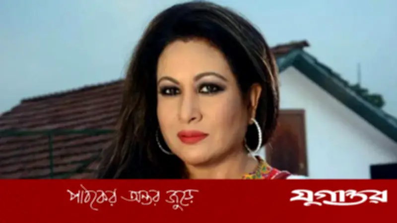 হজে যাচ্ছেন ঢালিউডের কিংবদন্তি অভিনেত্রী চম্পা, সঙ্গে থাকবেন পরিবার