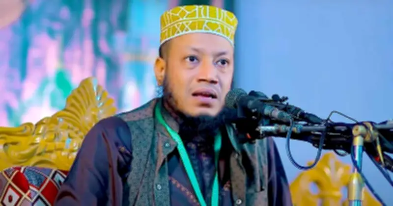 মুফতি আমির হামজার বিরুদ্ধে গ্রেপ্তারি পরোয়ানা জারি, আদালতের নির্দেশে আইনি পদক্ষেপ