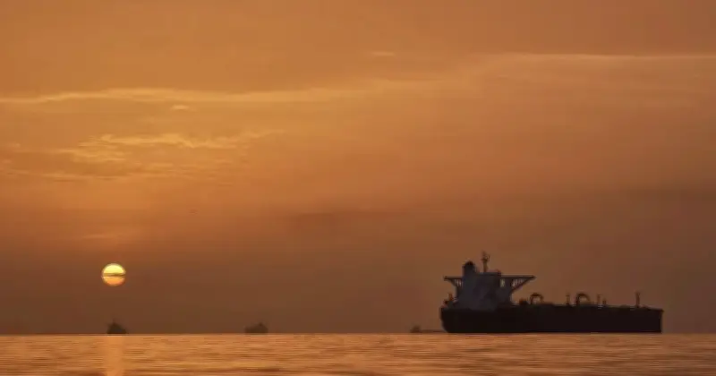 ট্রাম্পের কঠোর অবস্থান: ইরানের বন্দর অবরোধ প্রত্যাহার হবে না স্থায়ী চুক্তি না হওয়া পর্যন্ত