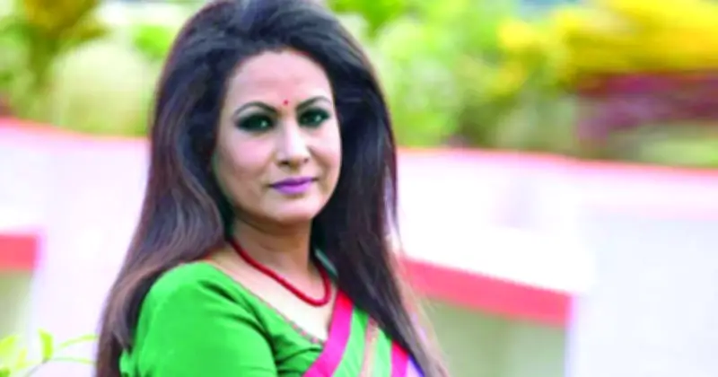 চম্পার হজ যাত্রা: ঢালিউডের গুণী অভিনেত্রীর এবারের পবিত্র সফর