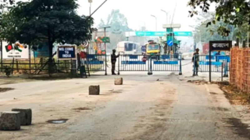 বাংলাদেশে আজকের শীর্ষ সংবাদ: নির্বাচন, বন্দর বন্ধ, মরদেহ উদ্ধার ও স্বর্ণের দাম