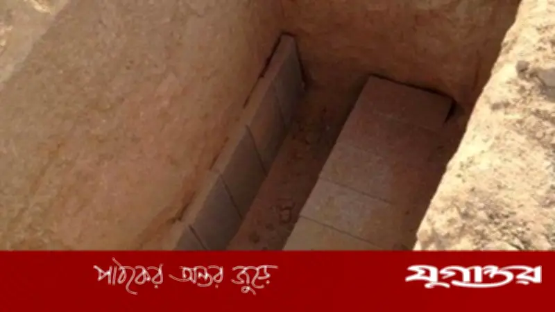 মৃতব্যক্তিকে কবরে সুন্নত পদ্ধতিতে কেবলামুখী করে শোয়ানোর সঠিক নিয়ম