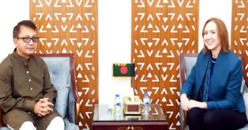 বাণিজ্যমন্ত্রী: বিদেশি বিনিয়োগে নবায়নযোগ্য জ্বালানি খাতকে অগ্রাধিকার দিচ্ছে সরকার