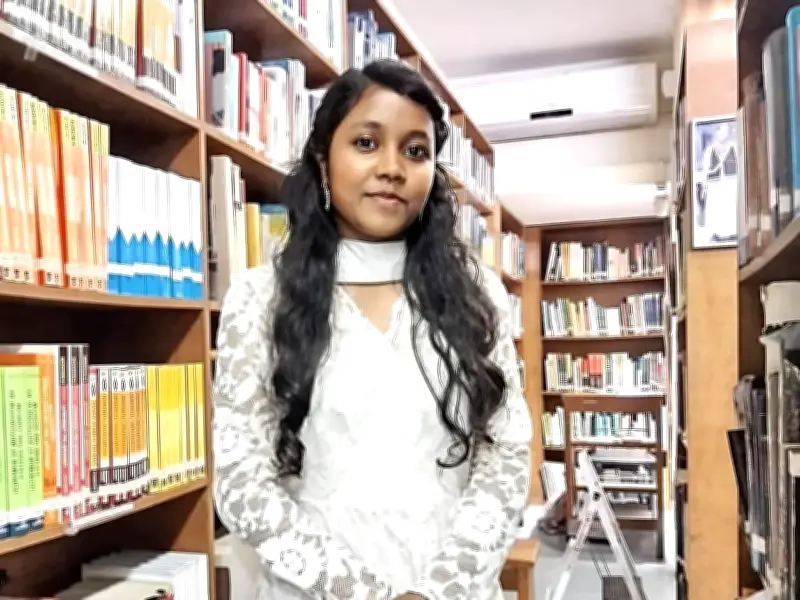 স্মৃতি রানী মুদির সংগ্রাম: এশিয়ান ইউনিভার্সিটিতে ভাষা ও পরিবেশের চ্যালেঞ্জ মোকাবিলা