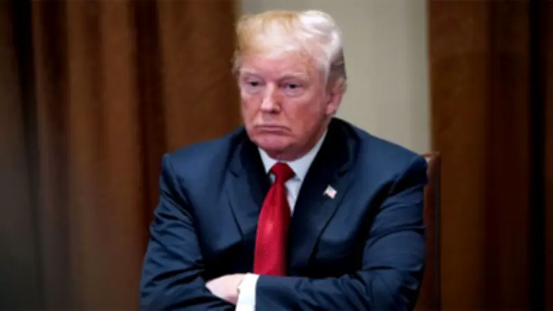 যুক্তরাজ্যে ভিসা-চাকরি প্রতারণা: ব্রিটিশ হাইকমিশনের সতর্কতা ও বাংলাদেশের রাজনৈতিক সংঘর্ষ