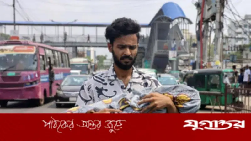 হামে আক্রান্ত শিশু সাদমানের মৃত্যু: মরদেহ নিয়ে ফেরার ছবি ভাইরাল, স্বাস্থ্য সংকট উদ্বেগজনক