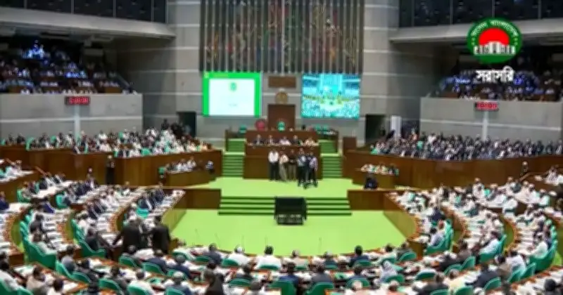 সাইবার সুরক্ষা আইনে কঠোর বিধান: ভিডিও ধারণ ও ব্ল্যাকমেইলিংয়ের বিরুদ্ধে সরকারের কঠোর অবস্থান