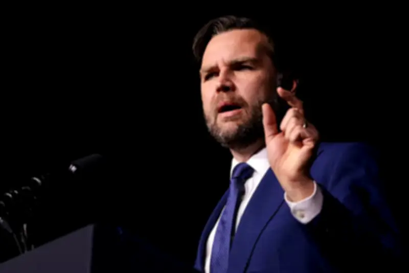 যুক্তরাষ্ট্রের ভাইস প্রেসিডেন্ট জেডি ভ্যান্সের পাকিস্তান সফর স্থগিত, পরিস্থিতি অনুকূলে এলে আবার শুরু হতে পারে