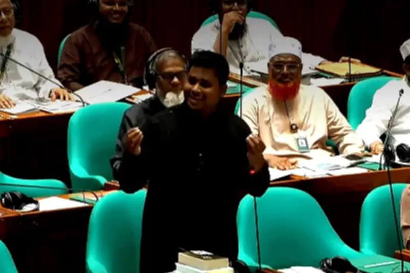 সংসদে গাড়ি বিতর্ক: হাসনাত আবদুল্লাহর অনুরোধ, স্বরাষ্ট্রমন্ত্রীর প্রধানমন্ত্রীর অনুশাসন স্মরণ