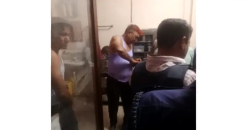 পদ্মা নদীতে নৌ পুলিশ ফাঁড়িতে সন্ত্রাসী হামলা, পাঁচ পুলিশ সদস্য গুলিবিদ্ধ