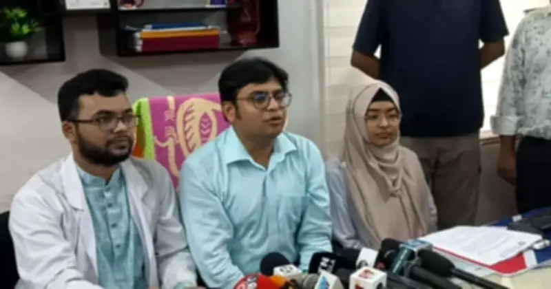 রাজশাহী মেডিকেলে ফিরলেন ইন্টার্ন চিকিৎসকরা, প্রত্যাহার কর্মবিরতি