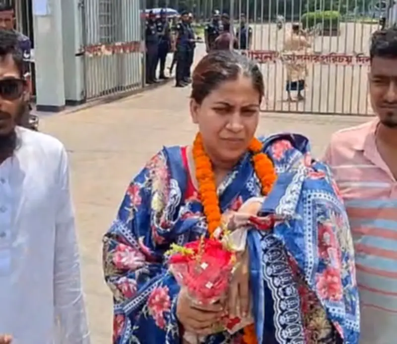 শিশুসহ কারাগারে থাকা শিল্পী বেগম জামিনে মুক্তি