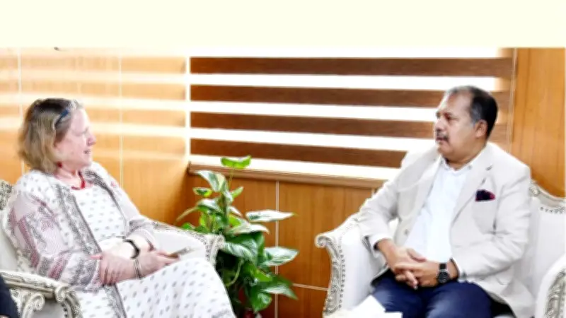 অপপ্রচার ঠেকাতে ইউনেস্কোর সহায়তা চাইলেন তথ্যমন্ত্রী