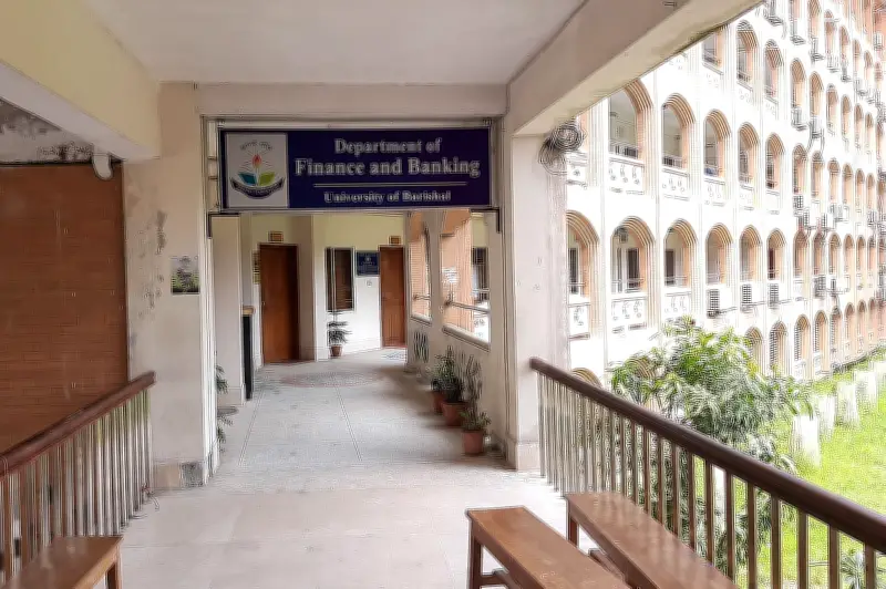 বরিশাল বিশ্ববিদ্যালয়ে শিক্ষকদের ‘কমপ্লিট একাডেমিক শাটডাউন’ শুরু
