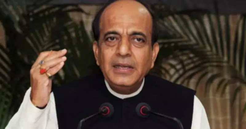 ভারতের বাংলাদেশ হাইকমিশনার হিসেবে দীনেশ ত্রিবেদী নিয়োগ প্রথা ভাঙার সিদ্ধান্ত