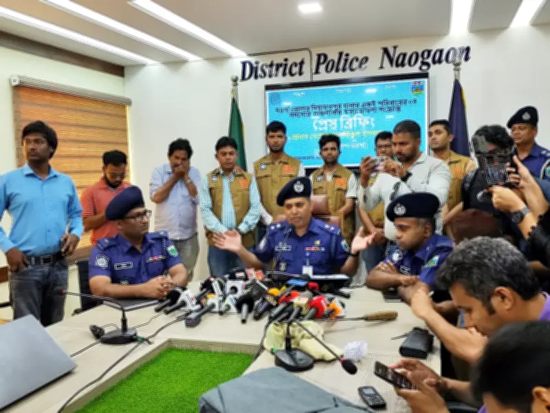 নওগাঁয় চার হত্যায় তিন স্বজন গ্রেপ্তার, সম্পত্তি বিরোধের জের