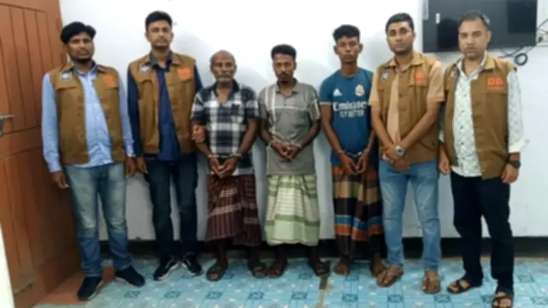 নওগাঁয় জমি বিরোধে হত্যাকাণ্ড, বিশ্ববাজারে স্বর্ণ-তেলের দামে বড় পরিবর্তন