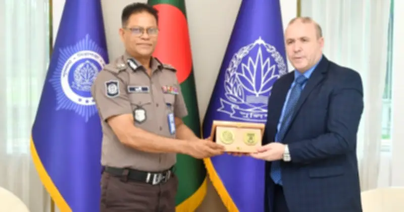 আলজেরিয়ার রাষ্ট্রদূতের সঙ্গে আইজিপির সৌজন্য সাক্ষাৎ, নিরাপত্তা সহযোগিতা জোরদারের প্রত্যাশা