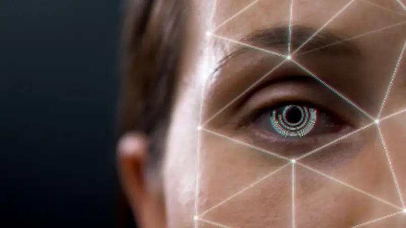 বিশ্বের প্রথম রোবটিক সার্জন: মানবদেহে সফল অস্ত্রোপচার সম্পন্ন