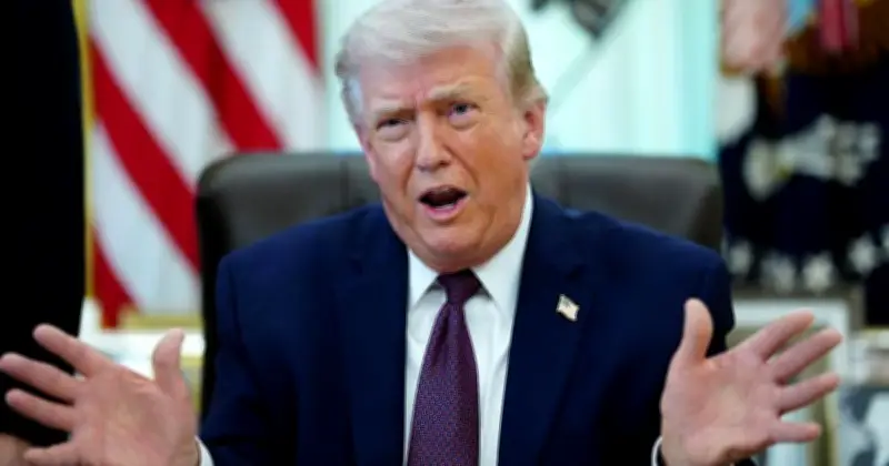 ট্রাম্পের ইরান আলোচনার সম্ভাবনা, হরমুজ প্রণালীতে জাহাজ জব্দে উত্তেজনা