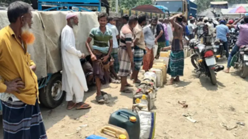 প্রথম আলোর ভিডিও প্রতিবেদন: বাংলাদেশের সাম্প্রতিক ঘটনাবলীর একটি দৃশ্যায়ন