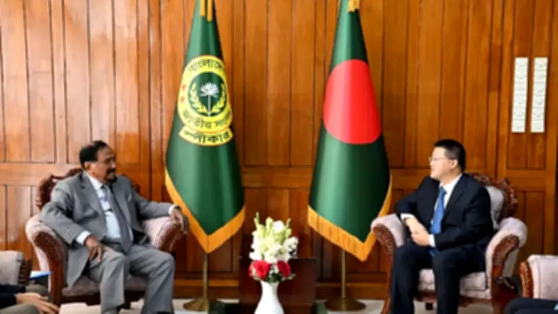 বাংলাদেশে ও আন্তর্জাতিক অঙ্গনে গুরুত্বপূর্ণ ঘটনাবলী: হত্যাচেষ্টা, নিষেধাজ্ঞা, বিক্ষোভ ও নিরাপত্তা উদ্যোগ