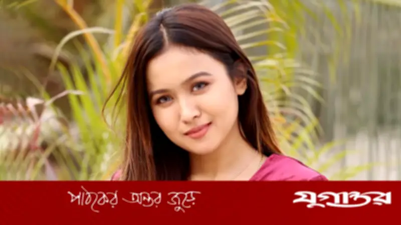 অভিনেত্রী চমকের জুলাই মন্তব্য নিয়ে বিভ্রান্তি: স্যাটায়ার পেজের পোস্ট ভাইরাল