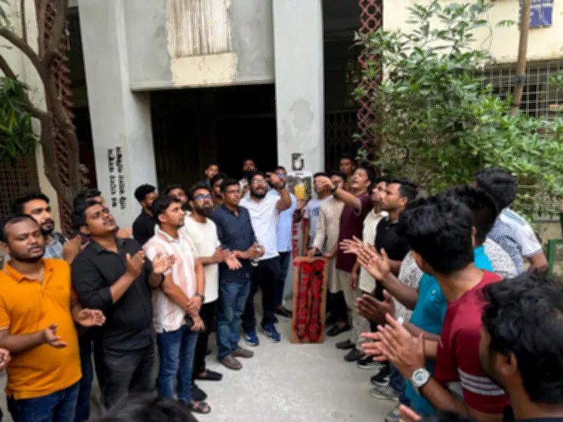 জগন্নাথ বিশ্ববিদ্যালয়ে ছাত্রদলের দেয়াললিখন: 'গুপ্ত রাজনীতি'র বিরুদ্ধে প্রতিবাদ