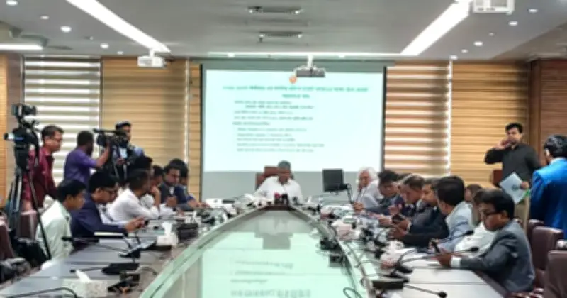 ব্যবসায়ীদের দাবি: এলপিজি সিলিন্ডার ভ্যাট প্রত্যাহার ও শিল্পের কাঁচামালে শুল্ক কমানো হোক