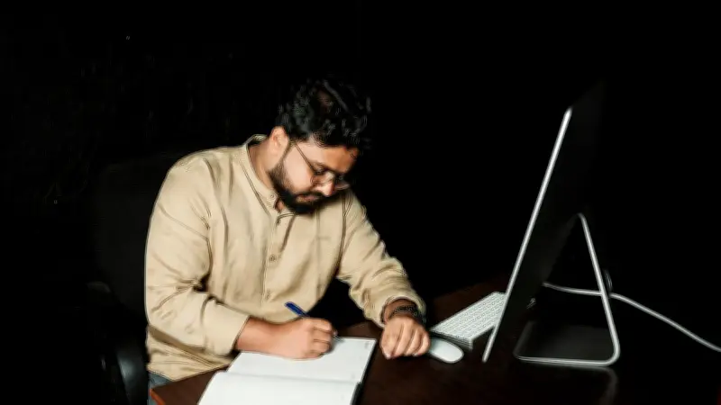 নিম্নমধ্যবিত্ত পরিবারের সীমাবদ্ধতাই পরবর্তী জীবনে শক্তিতে পরিণত হওয়ার কারণ