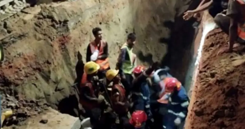 চট্টগ্রামে ওয়াসার স্যুয়ারেজ প্রকল্পে মাটি ধসে দুই শ্রমিক নিহত, আহত আরও দুই