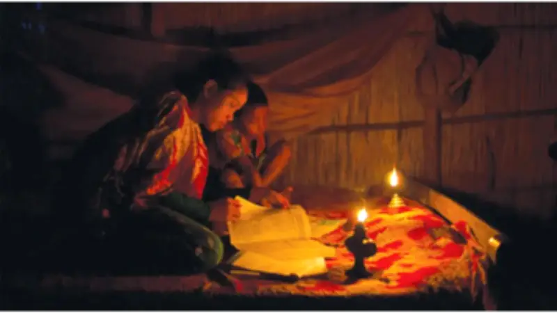 লোডশেডিং ৪ হাজার মেগাওয়াট ছাড়াল, দেশজুড়ে চরম ভোগান্তি