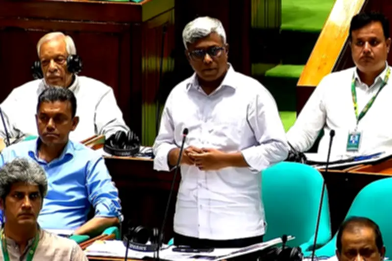 বাংলাদেশে নতুন শিক্ষানীতি ঘোষণা: উচ্চশিক্ষায় পরিবর্তন