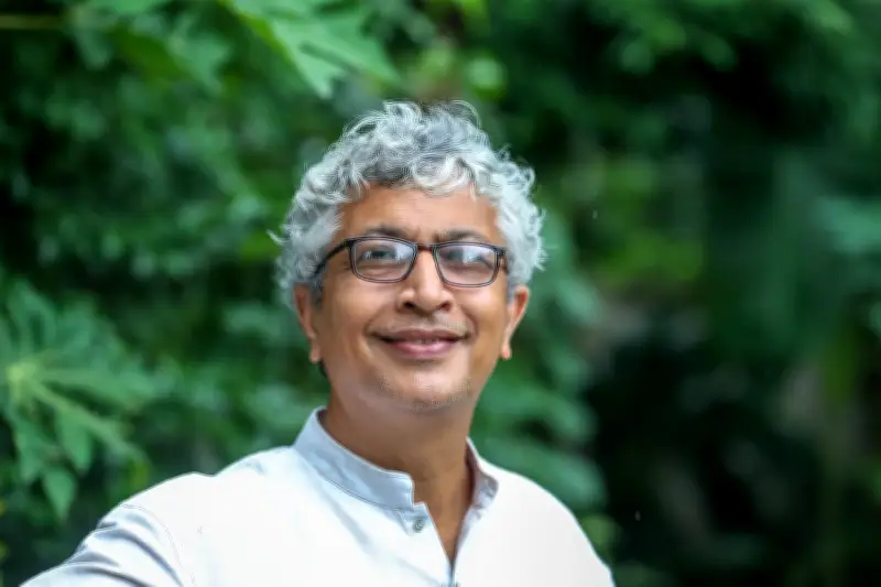 ইউজিসি সদস্য অধ্যাপক তানজীমউদ্দিন খানের পদত্যাগ