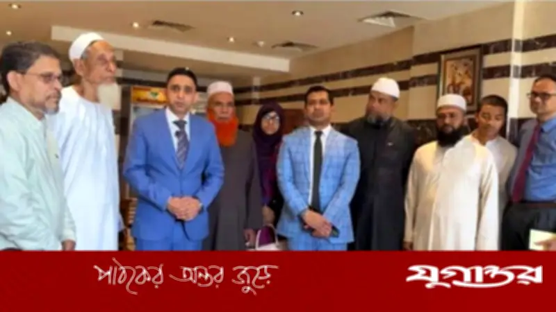 ধর্মমন্ত্রীর উদ্যোগে দেশে ফিরলেন আটকে পড়া ৩৩ ওমরাহ যাত্রী