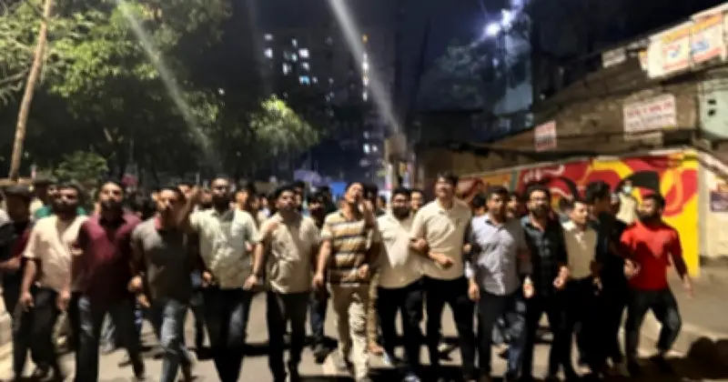 জবি ছাত্রদলের মিছিল: তারেক-জাইমাকে নিয়ে কুরুচিপূর্ণ পোস্ট নিষিদ্ধের দাবি