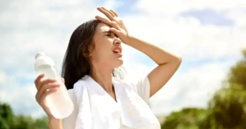 গ্রীষ্মের দাবদাহে শরীরের সতর্কবার্তা: উপেক্ষা নয়, সচেতন হোন